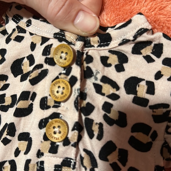 Posh peanut cheetah print twirlie Size- 0-3 months - Picture 4 of 4